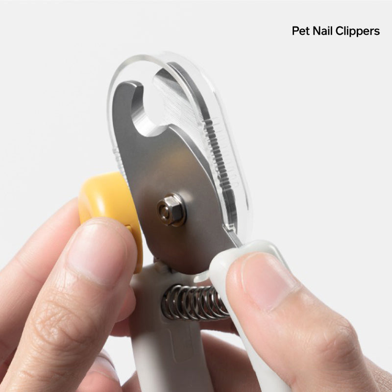 Smartly designed claw scissors with lamp