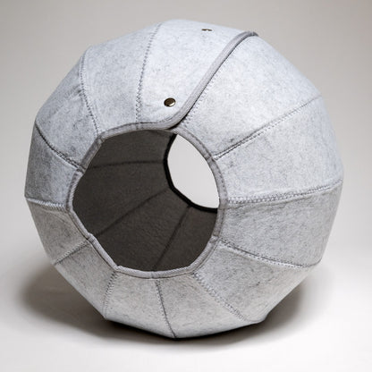 Expandable cat bed - many possibilities