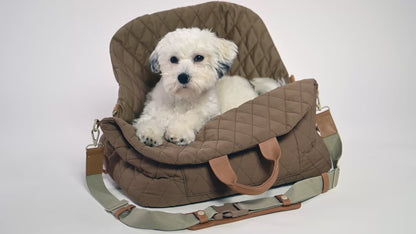 2-in-1 quilted dog bag that turns into a comfortable car bed in water-repellent nylon